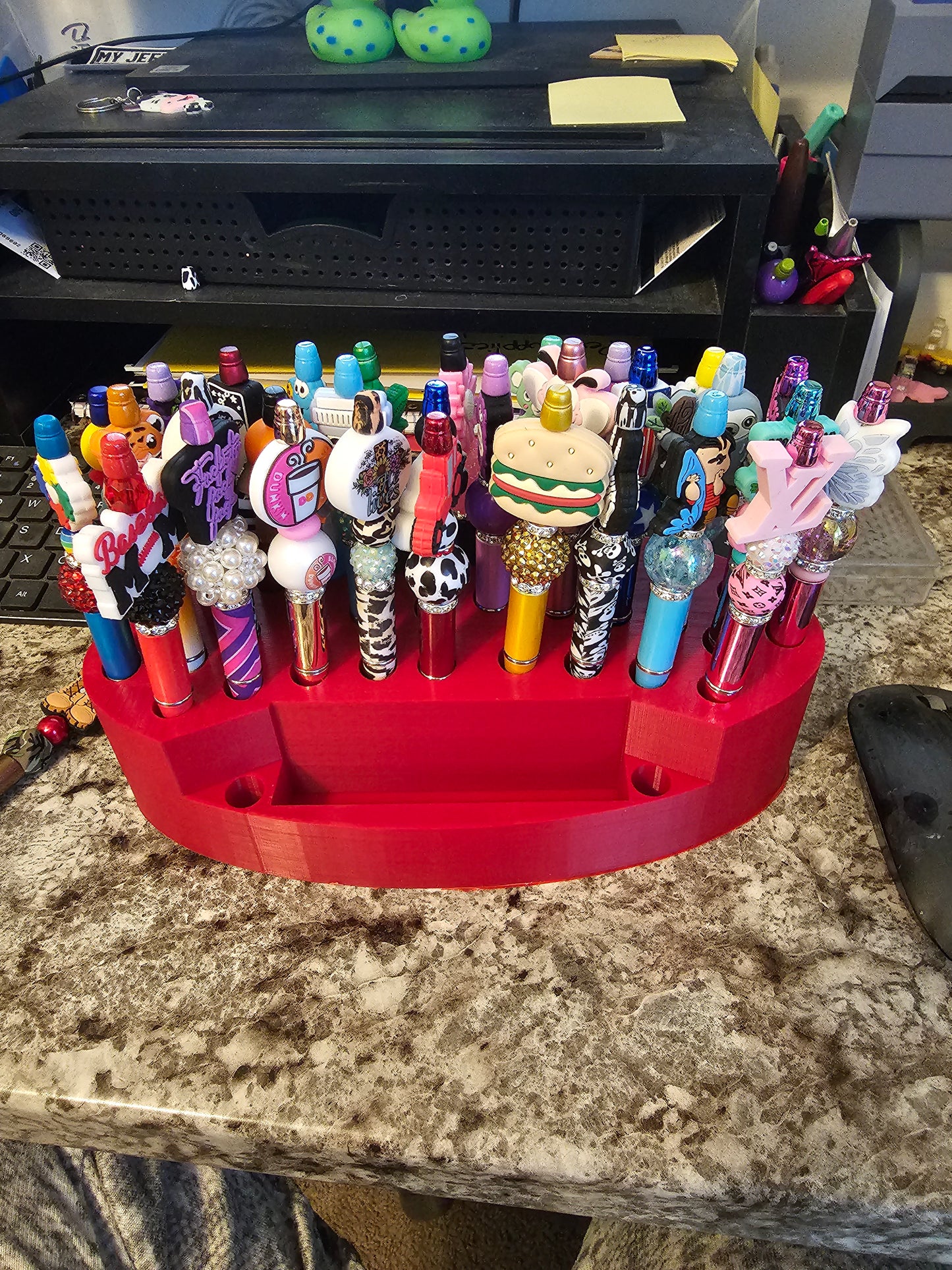 Pen Holder  33 Display